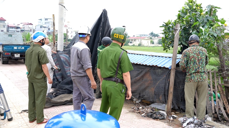 Thanh Oai kiên trì lập lại trật tự đô thị, xây dựng diện mạo địa phương văn minh, sáng - xanh - sạch - đẹp- Ảnh 2.
