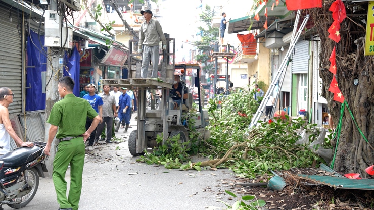 Thanh Oai kiên trì lập lại trật tự đô thị, xây dựng diện mạo địa phương văn minh, sáng - xanh - sạch - đẹp- Ảnh 6.