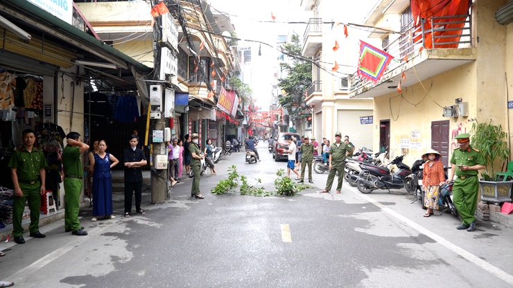 Thanh Oai kiên trì lập lại trật tự đô thị, xây dựng diện mạo địa phương văn minh, sáng - xanh - sạch - đẹp- Ảnh 13.