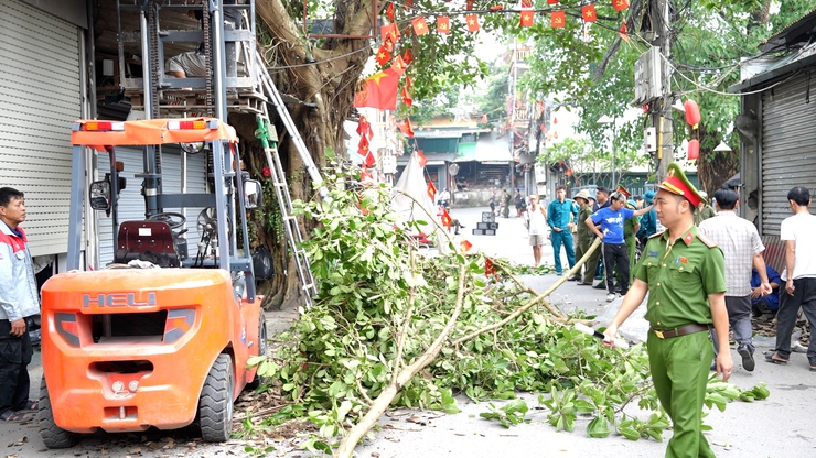 Thanh Oai kiên trì lập lại trật tự đô thị, xây dựng diện mạo địa phương văn minh, sáng - xanh - sạch - đẹp- Ảnh 14.