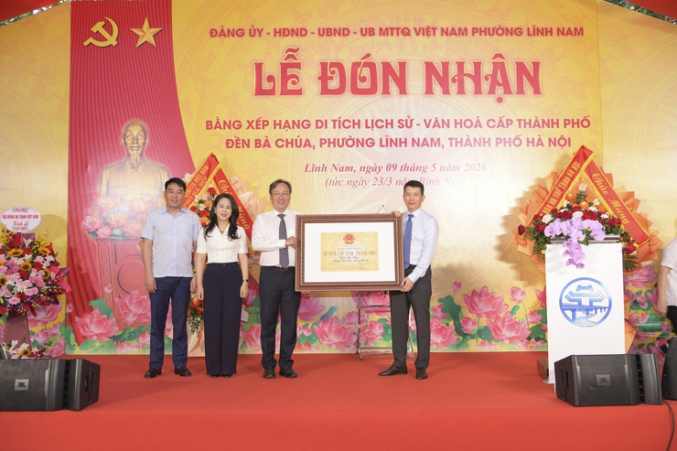 PHƯỜNG LĨNH NAM TRANG TRỌNG TỔ CHỨC LỄ ĐÓN NHẬN BẰNG XẾP HẠNG DI TÍCH LỊCH SỬ - VĂN HÓA CẤP THÀNH PHỐ ĐỀN BÀ CHÚA- Ảnh 2.