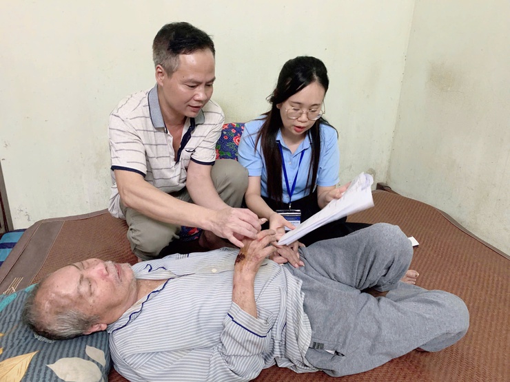 Xã Chương Dương tổ chức hỗ trợ chứng thực chữ ký ủy quyền nhân lương hưu- Ảnh 3.