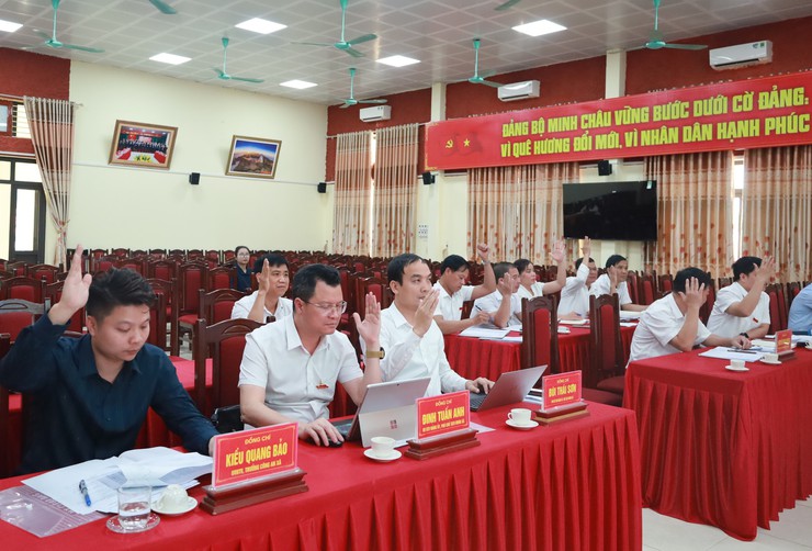 Hội đồng Nhân dân xã Minh Châu, khóa XXII tổ chức kỳ họp thứ II- Kỳ họp chuyên đề- Ảnh 6.