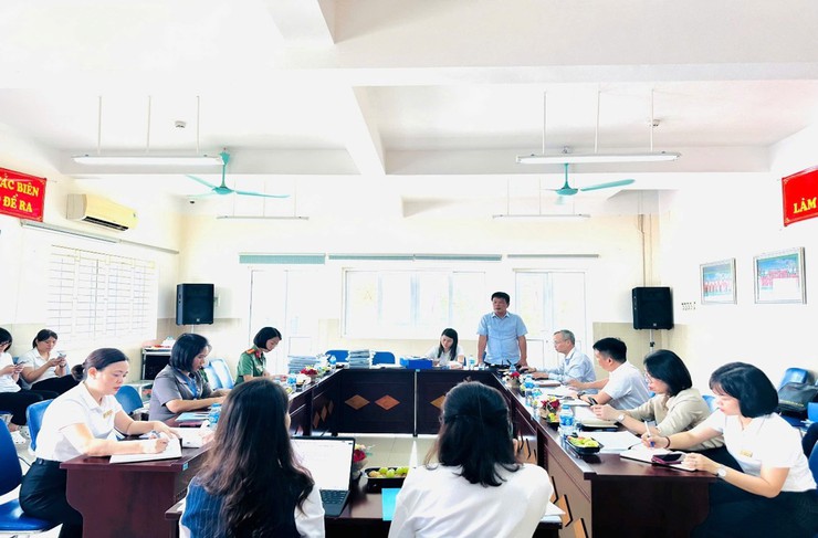 Ban Văn hóa - Xã hội HĐND phường Bồ Đề 
giám sát công tác vệ sinh an toàn thực phẩm tại các trường học
- Ảnh 4.