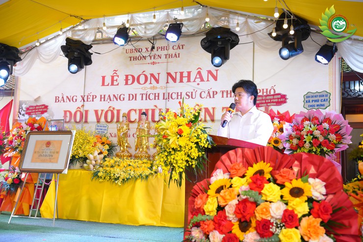 Trang trọng Lễ đón nhận Bằng xếp hạng Di tích lịch sử văn hóa cấp Thành phố Chùa Yên Thái, xã Phú Cát- Ảnh 6.