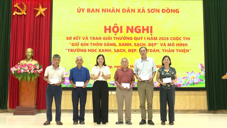Sơn Đồng biểu dương các tập thể tiêu biểu trong phong trào xây dựng môi trường sáng, xanh, sạch, đẹp quý I năm 2026- Ảnh 4.