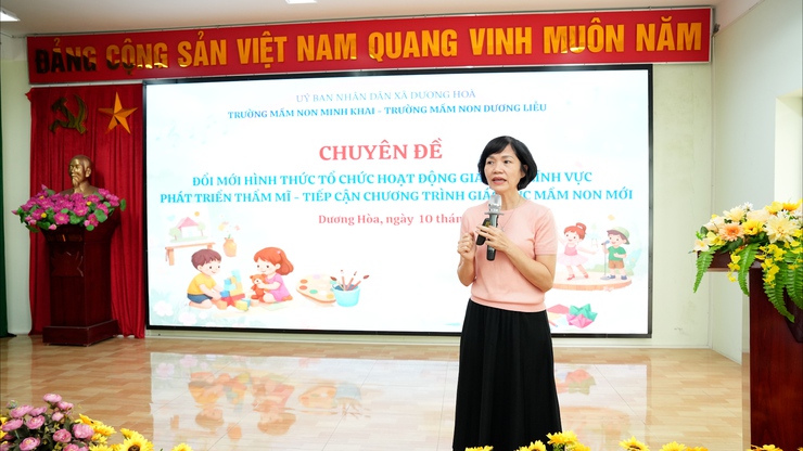 Trường mầm non Minh khai phối hợp với trường mầm non Dương Liễu tổ chức chuyên đề đối mới hình thức tổ chức hoạt động giáo dục trong linh vực phát triển thẩm mỹ tiếp cận chương trình giáo dục mầm non mới- Ảnh 3.