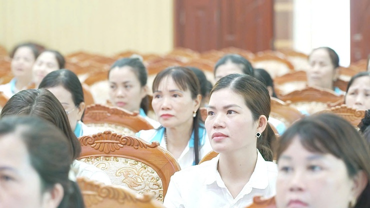 HỘI LHPN XÃ THƯ LÂM TỔ CHỨC HỘI NGHỊ SƠ KẾT CÔNG TÁC HỘI QUÝ I, TRIỂN KHAI NHIỆM VỤ QUÝ II NĂM 2026 VÀ PHÁT ĐỘNG PHONG TRÀO “LỢN ĐẤT TIẾT KIỆM – TRAO GỬI YÊU THƯƠNG”- Ảnh 9.
