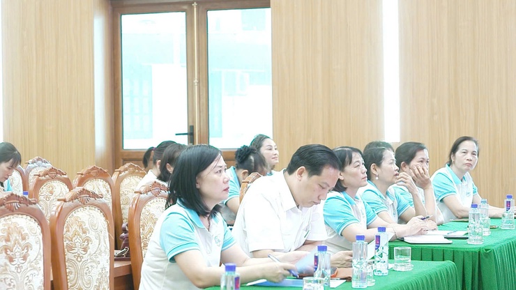 HỘI LHPN XÃ THƯ LÂM TỔ CHỨC HỘI NGHỊ SƠ KẾT CÔNG TÁC HỘI QUÝ I, TRIỂN KHAI NHIỆM VỤ QUÝ II NĂM 2026 VÀ PHÁT ĐỘNG PHONG TRÀO “LỢN ĐẤT TIẾT KIỆM – TRAO GỬI YÊU THƯƠNG”- Ảnh 10.