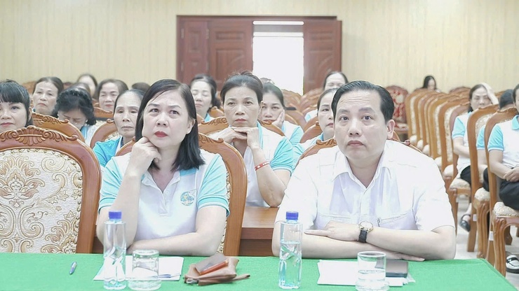 HỘI LHPN XÃ THƯ LÂM TỔ CHỨC HỘI NGHỊ SƠ KẾT CÔNG TÁC HỘI QUÝ I, TRIỂN KHAI NHIỆM VỤ QUÝ II NĂM 2026 VÀ PHÁT ĐỘNG PHONG TRÀO “LỢN ĐẤT TIẾT KIỆM – TRAO GỬI YÊU THƯƠNG”- Ảnh 5.
