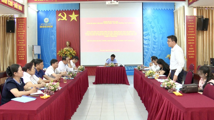 Đoàn kiểm tra số 01 Đảng ủy xã Thư Lâm kiểm tra việc triển khai thực hiện Nghị quyết Đại hội Đảng các cấp nhiệm kỳ 2025- 2030 tại Đảng bộ Bệnh viện Bắc Thăng Long và Chi bộ Trường THPT Đông Anh- Ảnh 6.