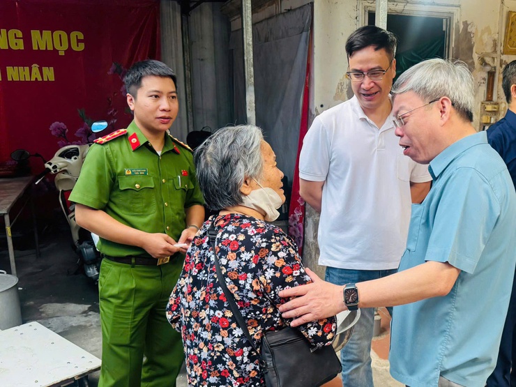 Lãnh đạo phường Thanh Xuân kiểm tra thực địa, đẩy nhanh tiến độ giải phóng mặt bằng đường Vành đai 2,5- Ảnh 3.