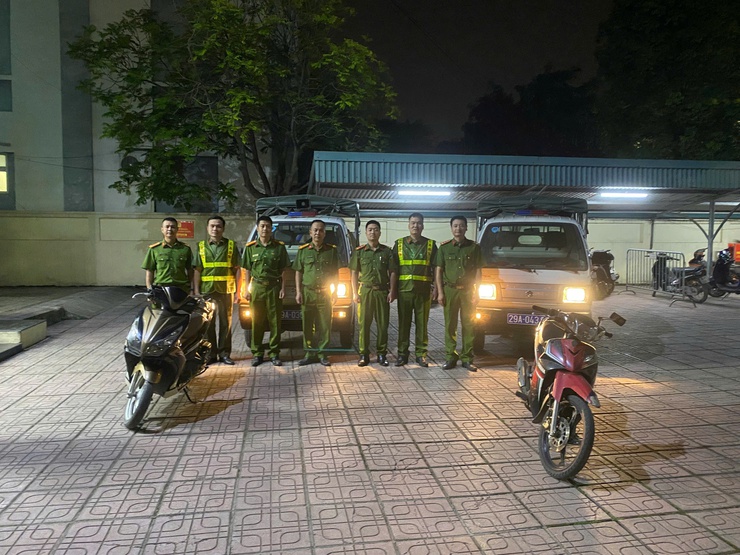 Công an phường Long Biên: “Lá chắn thép” thầm lặng giữ bình yên cửa ngõ Thủ đô- Ảnh 1.