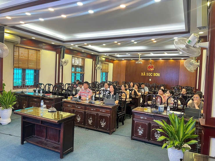 PHÒNG VĂN HÓA – XÃ HỘI XÃ SÓC SƠN TỔ CHỨC TẬP HUẤN TRIỂN KHAI PHẦN MỀM HANOIWORK PHỤC VỤ CHUYỂN ĐỔI SỐ TRONG HOẠT ĐỘNG ĐIỀU HÀNH- Ảnh 1.