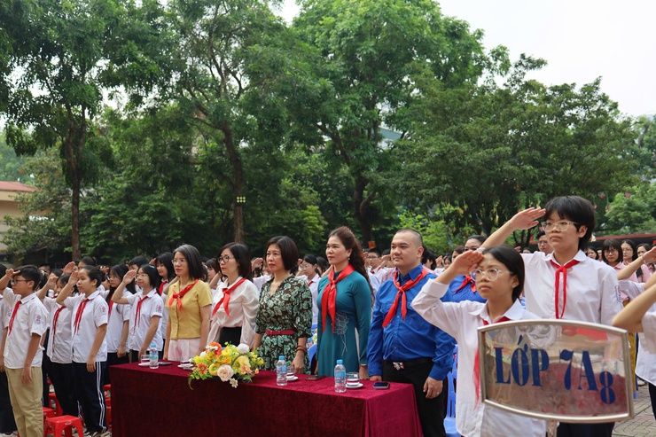 Xuân Đỉnh: Sôi nổi, ý nghĩa chương trình kỷ niệm 136 năm Ngày sinh Chủ tịch Hồ Chí Minh và 85 năm thành lập Đội TNTP Hồ Chí Minh- Ảnh 1.