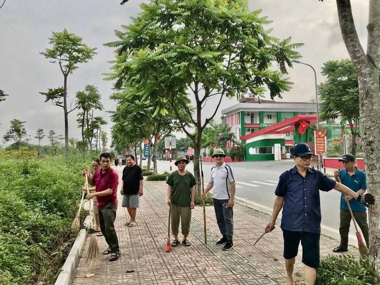 Bước chân thầm lặng giữ bình yên ngõ xóm của những Cựu chiến binh.- Ảnh 5.