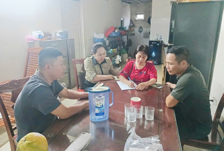 Tổ tuyên truyền, vận động Nhân dân trong công tác giải phóng mặt bằng thực hiện Dự án cải tạo, nâng cấp Quốc lộ 6 đoạn Ba La - Xuân Mai (địa bàn xã Trường Yên cũ) tổ chức hội nghị triển khai nhiệm vụ- Ảnh 14.