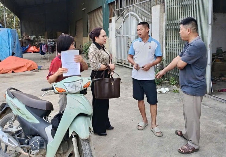 Tổ tuyên truyền, vận động Nhân dân trong công tác giải phóng mặt bằng thực hiện Dự án cải tạo, nâng cấp Quốc lộ 6 đoạn Ba La - Xuân Mai (địa bàn xã Trường Yên cũ) tổ chức hội nghị triển khai nhiệm vụ- Ảnh 11.