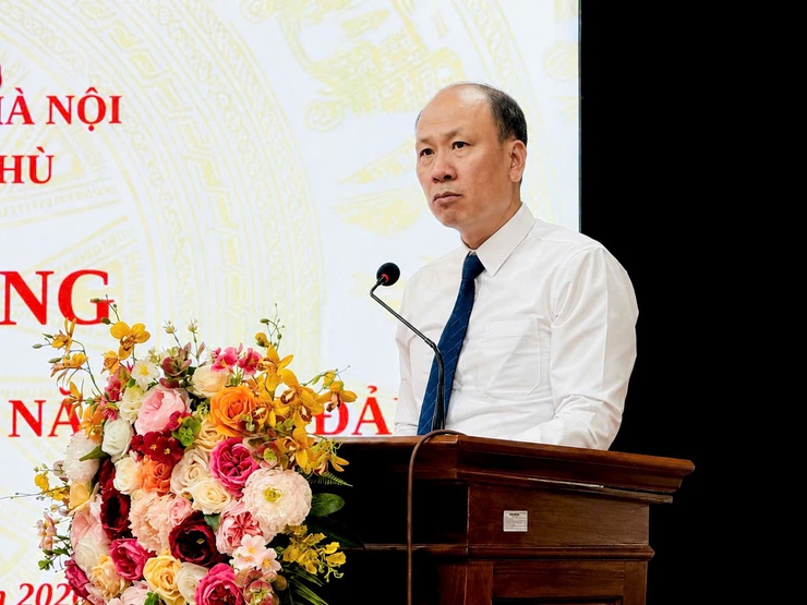 Nam Phù trang trọng trao Huy hiệu Đảng đợt 19/5: Khắc ghi cống hiến, lan toả niềm tin cách mạng- Ảnh 12.