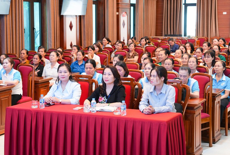 Nâng cao kỹ năng bảo vệ phụ nữ trên không gian mạng trên địa bàn xã Quốc Oai- Ảnh 2.