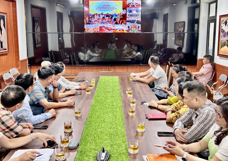 Đại biểu Quốc hội thành phố Hà Nội tiếp xúc cử tri đơn vị bầu cử số 7- Ảnh 3.