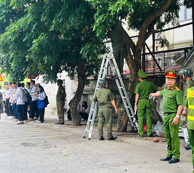 Nam Phù lập lại kỷ cương đô thị khu vực trường học: Mềm dẻo tạo đồng thuận, kiên quyết để giữ nề nếp- Ảnh 5.