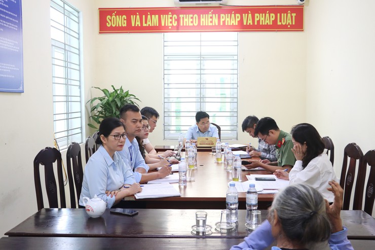 Bí thư Đảng ủy xã tiếp công dân định kỳ tháng 5 năm 2026- Ảnh 1.