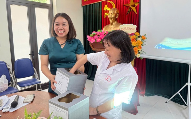 Trạm Y tế phường Thanh Xuân tổ chức các hoạt động hưởng ứng Ngày quốc tế điều dưỡng 12/5- Ảnh 5.