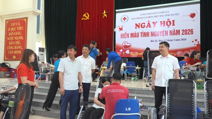 Hòa Xá hơn 300 người người tham gia hiến máu tình nguyện- Ảnh 1.