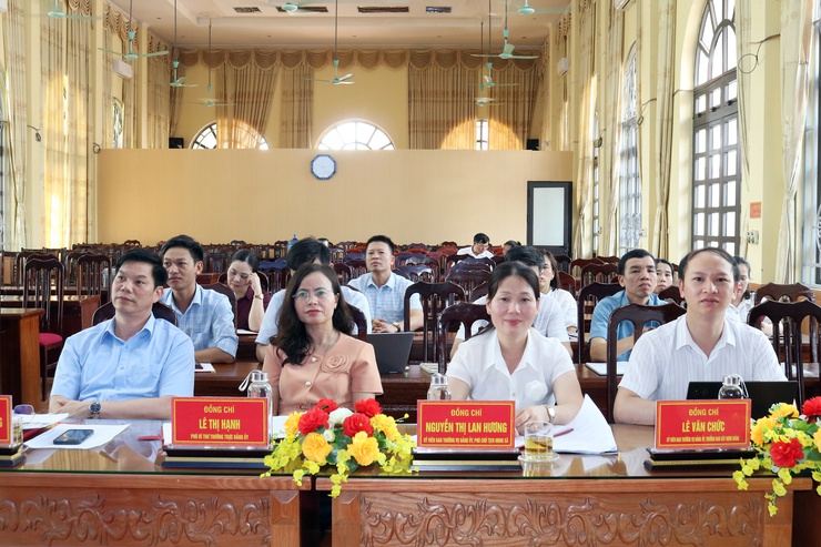 HĐND xã Quảng Bị tiếp sóng Hội nghị bồi dưỡng kiến thức, kỹ năng hoạt động của đại biểu HĐND các cấp thành phố Hà Nội năm 2026- Ảnh 2.