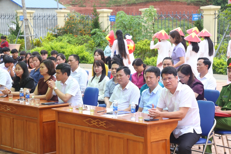 Hành trình "Gắn kết yêu thương" của Đoàn công tác Giáo dục và Đào tạo phường Tây Mỗ tại xã biên giới Lóng Sập, tỉnh Sơn La- Ảnh 2.