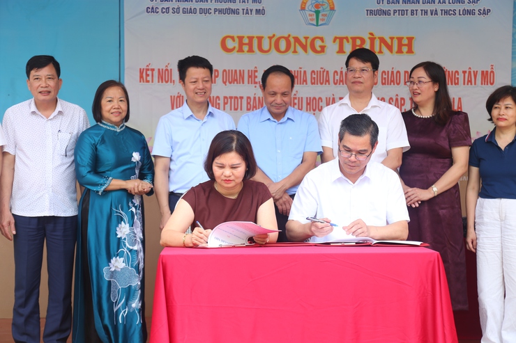 Hành trình "Gắn kết yêu thương" của Đoàn công tác Giáo dục và Đào tạo phường Tây Mỗ tại xã biên giới Lóng Sập, tỉnh Sơn La- Ảnh 6.