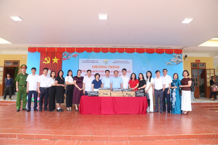 Hành trình "Gắn kết yêu thương" của Đoàn công tác Giáo dục và Đào tạo phường Tây Mỗ tại xã biên giới Lóng Sập, tỉnh Sơn La- Ảnh 3.