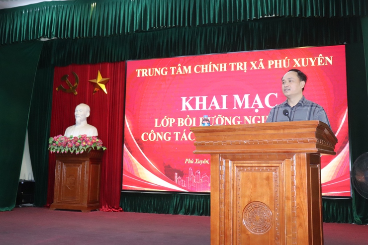 Phú Xuyên khai mạc lớp bồi dưỡng nghiệp vụ công tác Hội phụ nữ năm 2026- Ảnh 1.