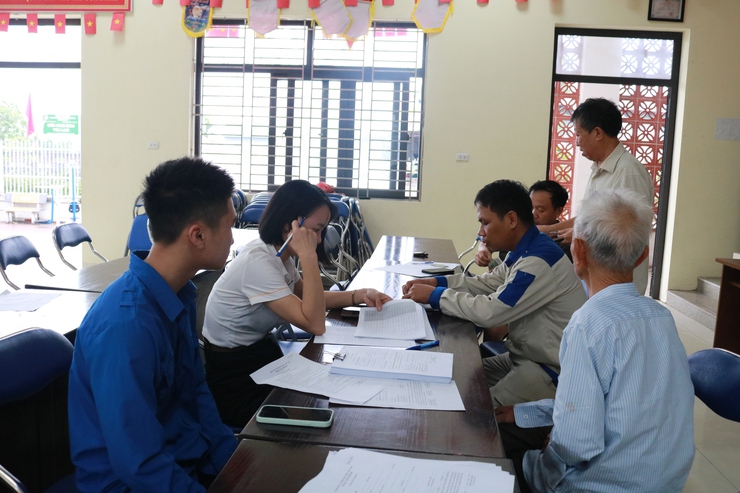 Xã Hòa Phú: Tổ chức chứng thực ủy quyền nhận lương hưu, trợ cấp tại các Thôn- Ảnh 3.