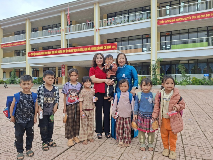 Hành trình "Gắn kết yêu thương" của Đoàn công tác Giáo dục và Đào tạo phường Tây Mỗ tại xã biên giới Lóng Sập, tỉnh Sơn La- Ảnh 10.