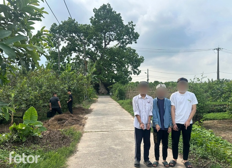 Nhanh chóng truy bắt nhóm đối tượng cướp tài sản manh động trên địa bàn phường Long Biên- Ảnh 2.