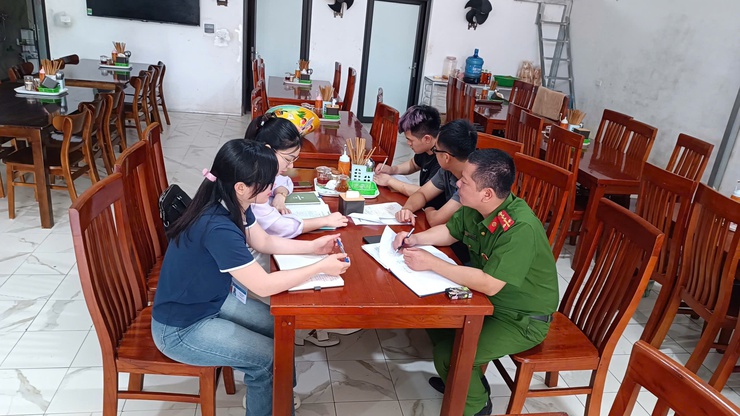 Xã Hương Sơn: Siết chặt quản lý an toàn thực phẩm- Ảnh 4.
