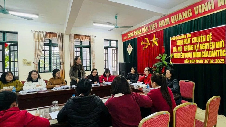 CHI BỘ TRƯỜNG MẦM NON DÂN HÒA – ĐIỂM SÁNG TRONG THỰC HIỆN NGHIỆP VỤ CÔNG TÁC ĐẢNG VÀ PHÁT TRIỂN ĐẢNG VIÊN
- Ảnh 1.