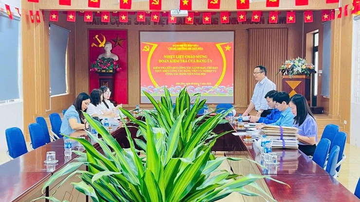 CHI BỘ TRƯỜNG MẦM NON DÂN HÒA – ĐIỂM SÁNG TRONG THỰC HIỆN NGHIỆP VỤ CÔNG TÁC ĐẢNG VÀ PHÁT TRIỂN ĐẢNG VIÊN
- Ảnh 2.