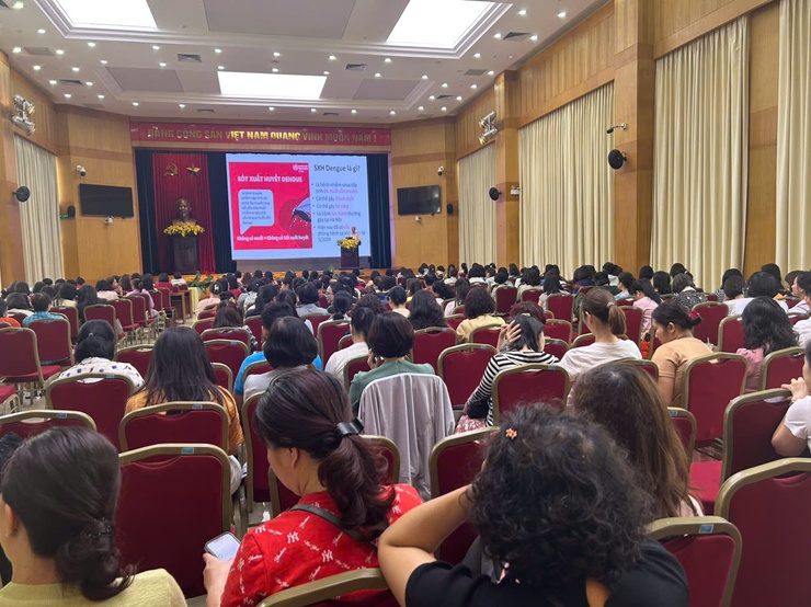 Phường Hoàn Kiếm tổ chức tập huấn kiểm soát chất lượng thịt gia súc, gia cầm và phòng chống dịch bệnh trong trường học- Ảnh 3.