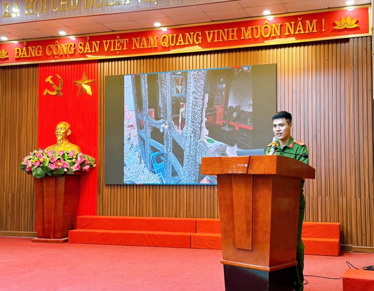 Phường Thanh Liệt nâng cao kỹ năng PCCC và CNCH cho lực lượng cơ sở, chủ động bảo đảm an toàn địa bàn- Ảnh 1.