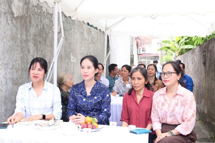 Xã Vân Đình khánh thành Nhà Đại đoàn kết cho hộ cận nghèo tại thôn Hoàng Xá- Ảnh 1.