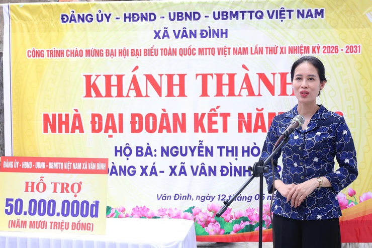 Xã Vân Đình khánh thành Nhà Đại đoàn kết cho hộ cận nghèo tại thôn Hoàng Xá- Ảnh 3.