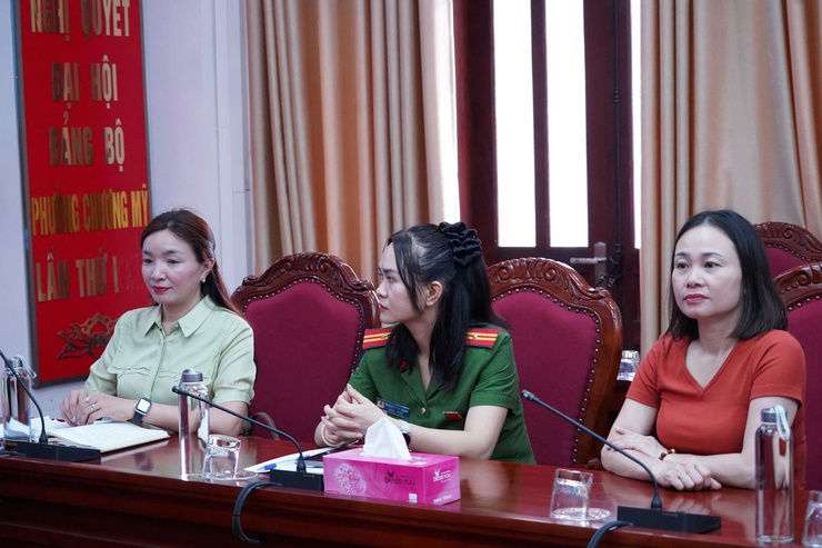 Hội LHPN phường Chương Mỹ tổ chức tuyên truyền Luật An ninh mạng và kỹ năng phòng tránh lừa đảo trên không gian mạng- Ảnh 3.
