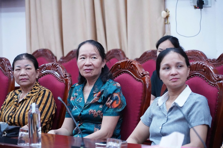 Hội LHPN phường Chương Mỹ tổ chức tuyên truyền Luật An ninh mạng và kỹ năng phòng tránh lừa đảo trên không gian mạng- Ảnh 5.