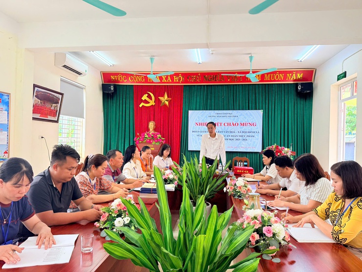 Xã Bất Bạt: Chú trọng công tác an toàn vệ sinh thực phẩm bữa ăn bán trú- Ảnh 2.