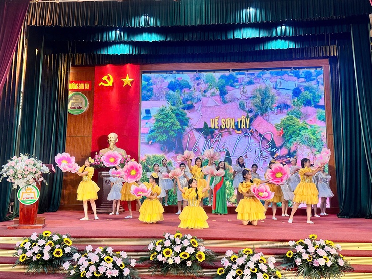  CHUNG KHẢO HỘI THI "BÁO CÁO VIÊN, TUYÊN TRUYỀN VIÊN GIỎI PHƯỜNG SƠN TÂY NĂM 2026"- Ảnh 6.