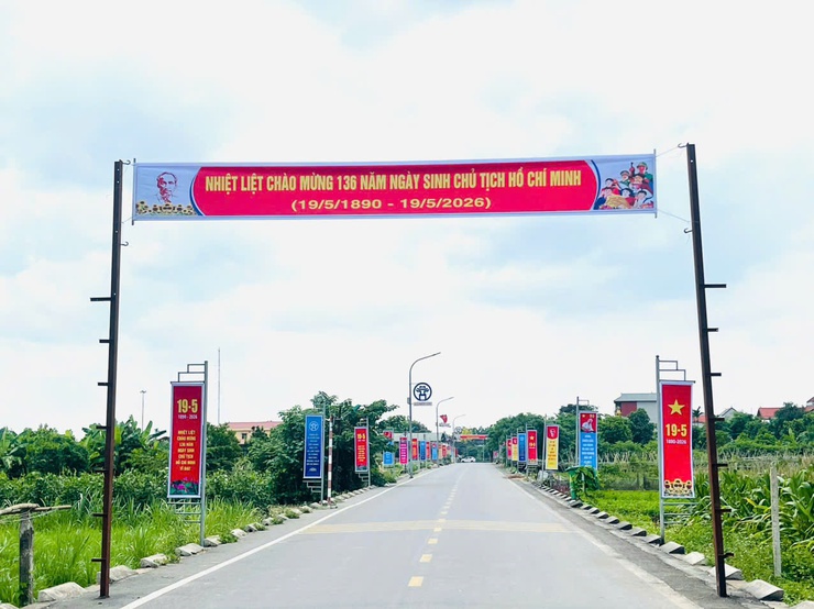 Khí thế tháng Năm tại Phúc Lộc: Hướng về kỷ niệm 136 năm ngày sinh Chủ tịch Hồ Chí Minh- Ảnh 1.