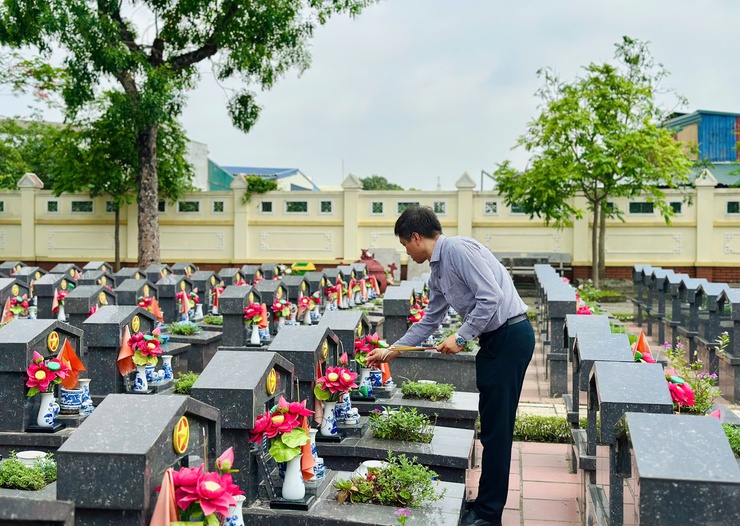 Ngọc Hà tổ chức Lễ truy điệu và an táng hài cốt Liệt sĩ Hoàng Minh Đức- Ảnh 22.